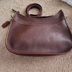 Vintage Coach Classic Hobo Burgundy 9855